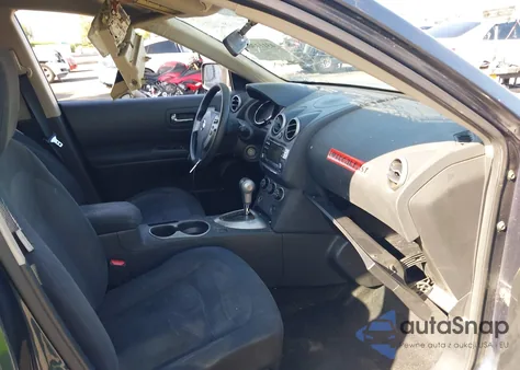 2015 Nissan Rogue Select S z USA, uszkodzony, nr VIN JN8AS5MT2FW157006